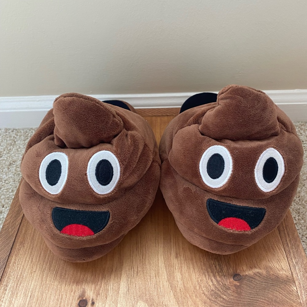 Comfy Poo slippers! - Picture 2 of 5
